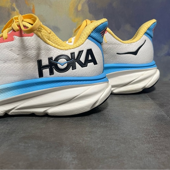 Hoka One One Clifton 9 Women's White Running Shoes Size 7B - Picture 11 of 16